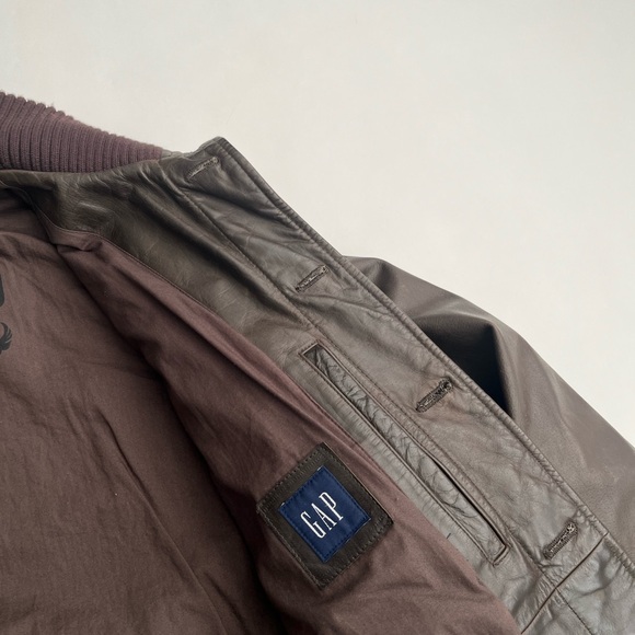 Gap men’s brown genuine leather bomber jacket with ribbed collar / L - Picture 5 of 11